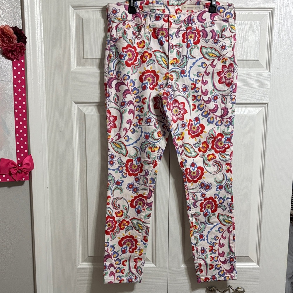 Pilcro and the Letterpress White Floral Print Skinny Jeans Like New